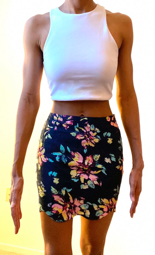 Scalloped Floral Skirt (Size M)